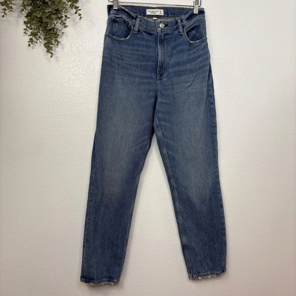 Abercrombie & Fitch Curve Love 90s Straight Ultra High Rise Jeans Blue 29 8R - Picture 2 of 9